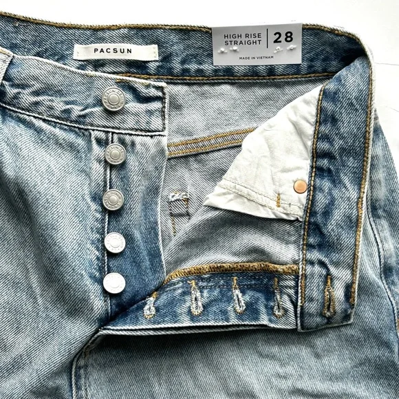 🌸NWT Women’s PacSun High Rise Straight Jeans. Size: 28 - Picture 3 of 16